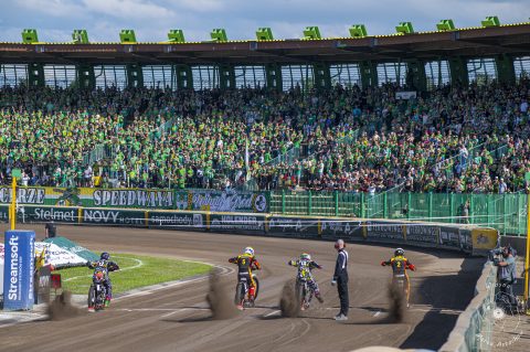 Żużel live. Gdzie obejrzeć Falubaz Zielona Góra – GKM Grudziądz? Transmisja tv na żywo