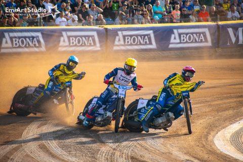 Transmisja na żywo. Niedzielne spotkania w PGE Ekstralidze i Metalkas 2. Ekstralidze