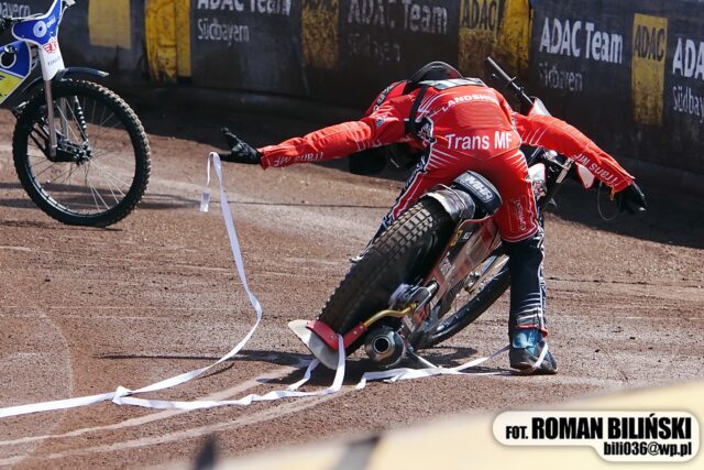 Sport żużlowy. Zacięte starcie w Landshut. Goście wywożą trzy punkty [RELACJA]