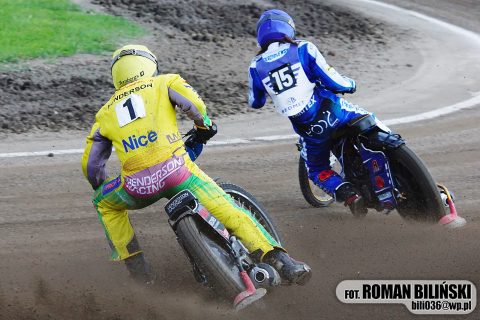 Żużel. Dramatyczny upadek w lidze szwedzkiej! Zawodnicy z podejrzeniem urazu kręgosłupa