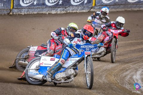 Żużel na żywo. Gdzie oglądać sobotnie mecze Metalkas 2. Ekstraliga? Transmisje, streamy online