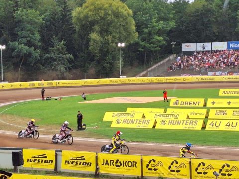 Arged Malesa Ostrów wygrywa rundę zasadniczą! Przeogromne emocje w Poznaniu [RELACJA]