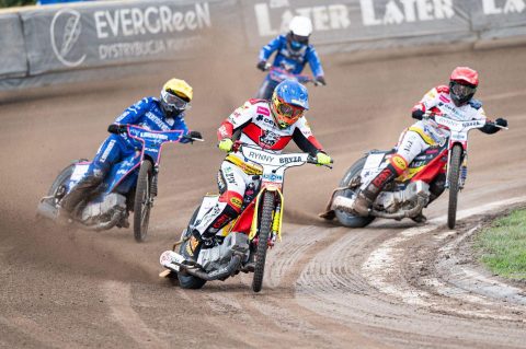 Żużel. Wilki Krosno lepsze w opóźnionym starciu. Punkt bonusowy dla Orła. [RELACJA]