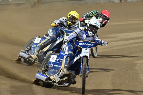 Na torze w Zielonej Górze leciały iskry! Motor Lublin rozjechał Falubaz, a Zmarzlik… gołębia!