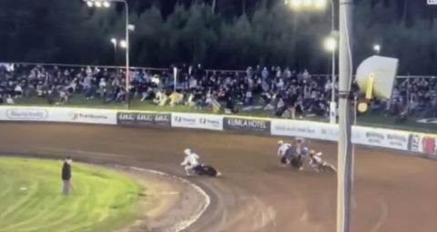 Oskar Fajfer opuścił tor w karetce. Problemy Stali Gorzów?