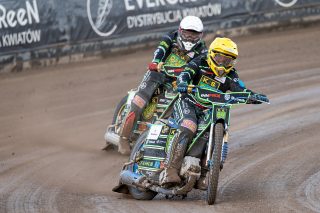 INNPRO ROW Rybnik nareszcie wygrywa, ale kapitan drużyny, Jakub Jamróg, zalicza pechowy mecz