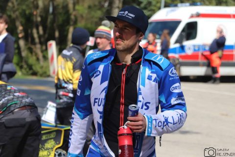 Żużel. Walczy o zdrowie po koszmarnym upadku. Poinformował o postępach