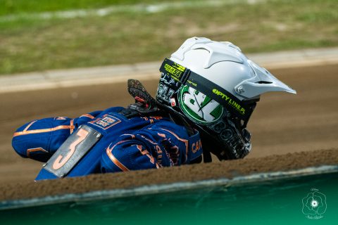 Żużel. Szokujące kontrakty żużlowców! Czy wynagrodzenia gwiazd pogrążyły klub?