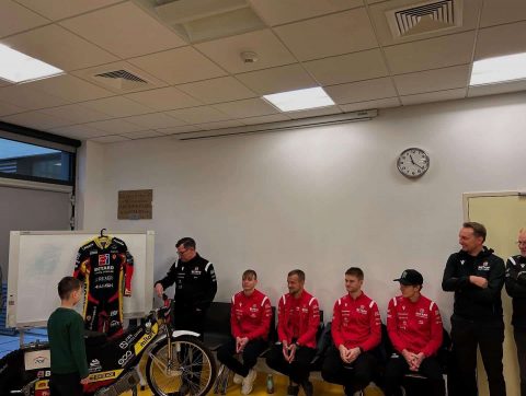 Żużel. Spartanie w odwiedzinach. Rozdali prezenty najmłodszym