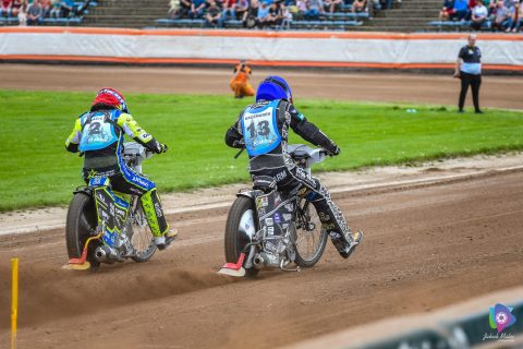 Indywidualne Mistrzostwa Argentyny na żużlu. Daniel Kaczmarek zbliża się do tytułu. Polak bliski perfekcji