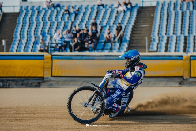 Unia Leszno triumfuje nad Falubazem. Słaby powrót Ratajczaka do Leszna