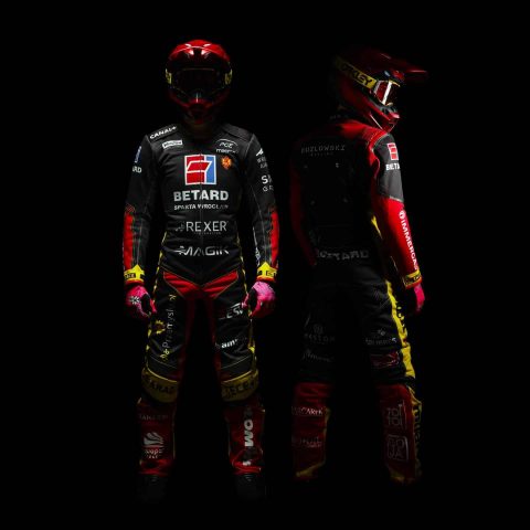 Sparta Wrocław przedstawiła swoje kevlary! W klubie postawiono na standardową wersję stroju