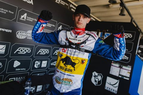 Żużel. Junior Unii Leszno skupia się na doskonaleniu jazdy na dystansie „Cały czas trzeba to szlifować”