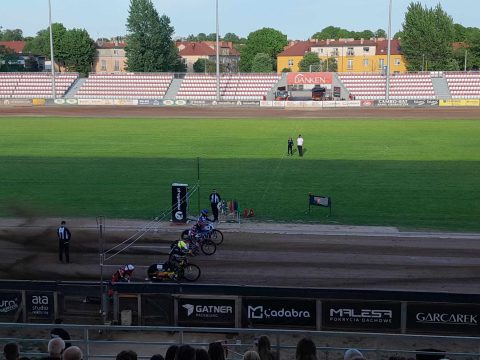 DMPJ w Ostrowie. Remis Unii Leszno i Ostrovii. Twardy bój w turnieju DMPJ [Relacja]