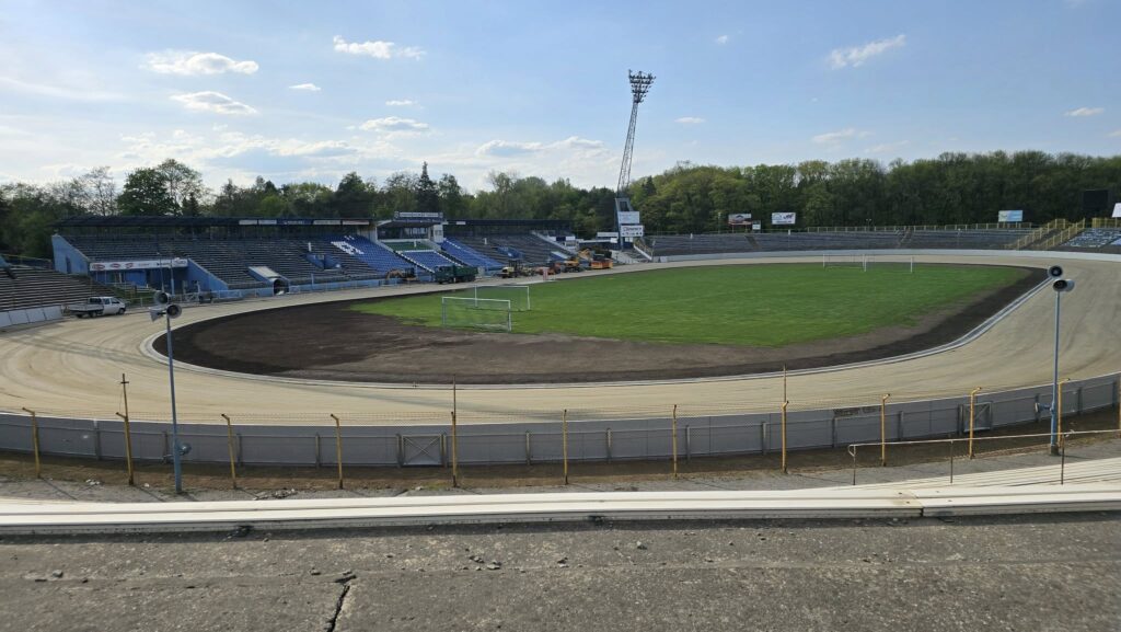 Żużel i futbol amerykański razem w Tarnowie? Jest konkretny pomysł władz miasta! 3 Unia Tarnów