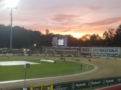 Żużel. Emil Sayfutdinov odrodzenie! Zwycięstwo „Aniołów”, kompromitujący występ Pedersena!