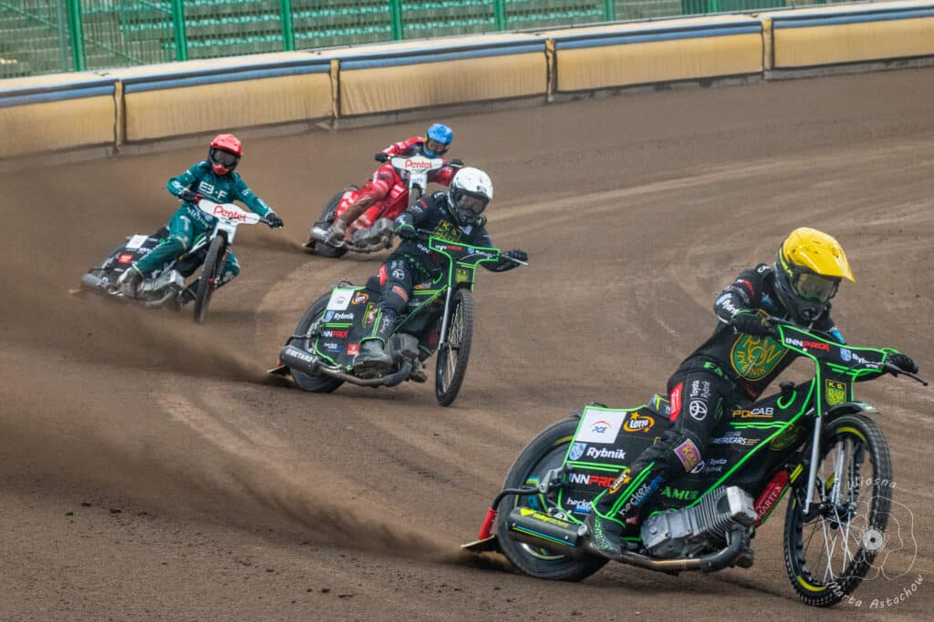 ROW Rybnik rozbity przez Toruń. „Warunki torowe nie były takie, jakich oczekiwaliśmy” 3 ROW Rybnik żużel