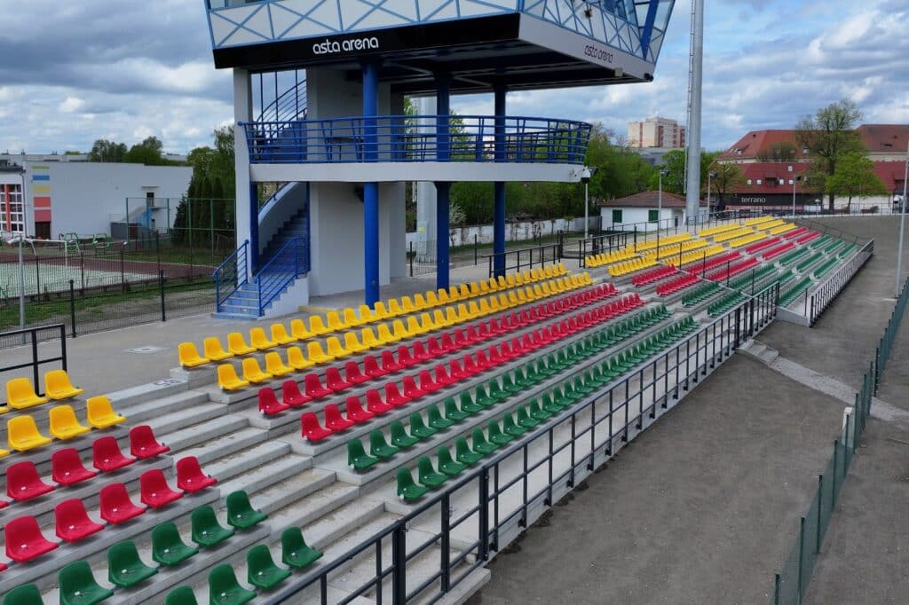Żużel. Wielkie otwarcie stadionu w Pile! "Wszystko to zrobiliśmy dla kibiców" 2 Polonia Pila stadion