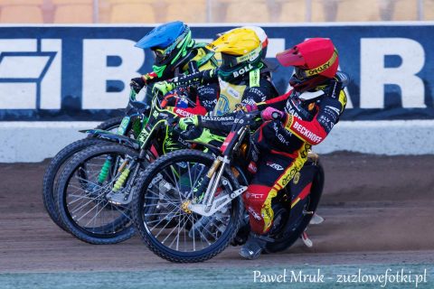 Gdzie oglądać żużel dzisiaj? Plan transmisji i mecze PGE Ekstraligi