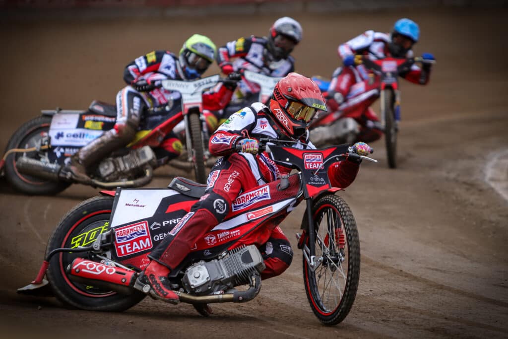 Wilki Krosno kontra Polonia Bydgoszcz – hit 11. kolejki Metalkas 2. Ekstraligi! 3 20250511 144259010 iOS