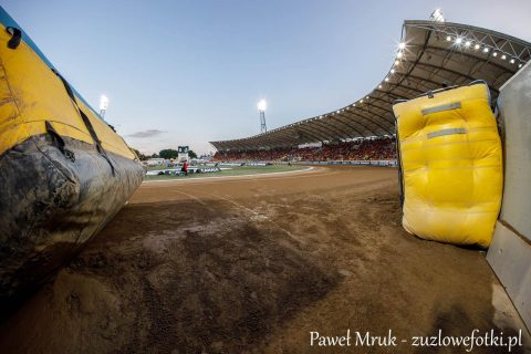 Żużel. Problemy z torem we Wrocławiu i pogrom w Grudziądzu. Najciekawsze wpisy minionego weekendu!