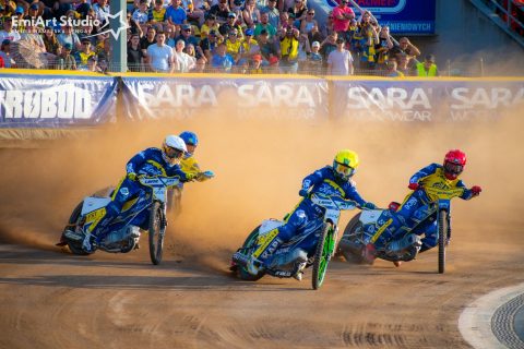 Żużel na żywo. Wraca PGE Ekstraliga! Gdzie oglądać piątkowe spotkania?