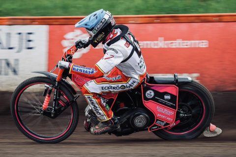 Rospiggarna Hallstavik wygrywa po słabym początku! Świetny występ Łaguty