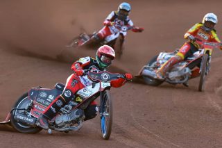 Liga angielska żużel. Northampton Foxes postraszyli faworyta. Doyle uratował Belle Vue Aces