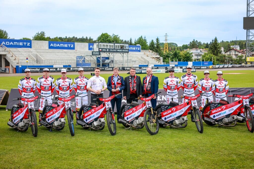 ORLEN wspiera Cellfast Wilki Krosno! Potężny zastrzyk dla żużlowej akademii 2 501366117 1291520172981341 4599316565327021623 n