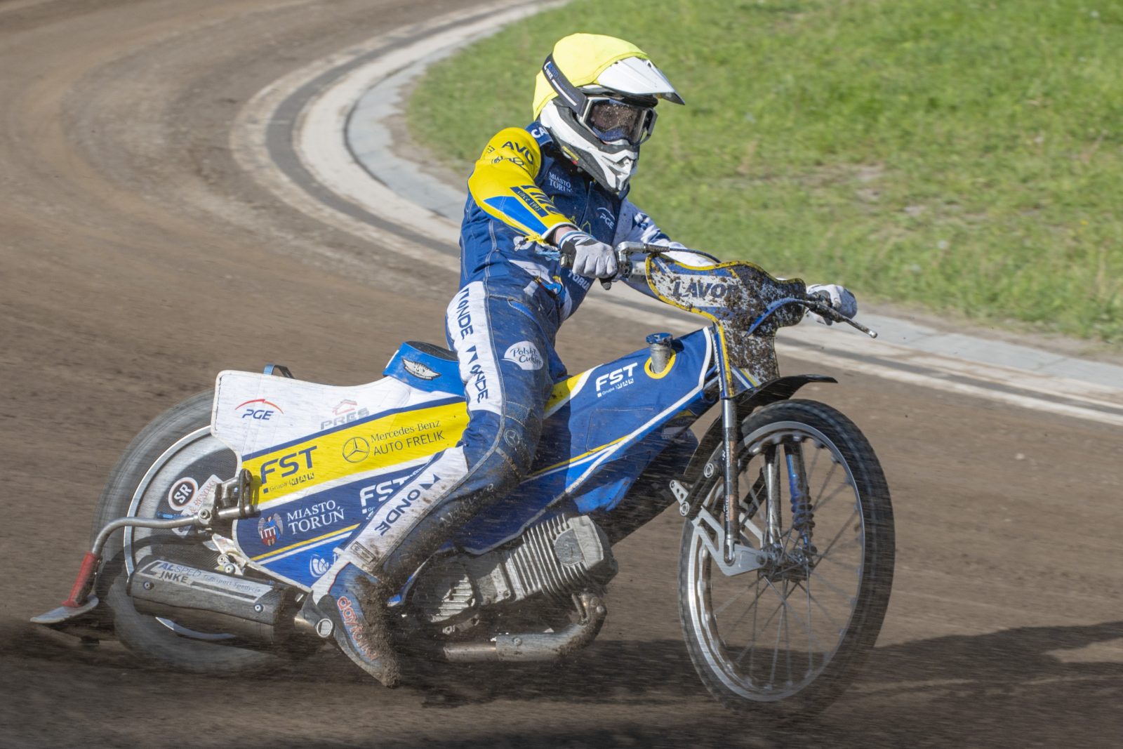 Antoni Kawczyński, junior Pres Toruń zabrał głos po groźnym wypadku! Znamy stan zdrowia 2 Zaplecze Kadry Juniorów - dwie ostatnie rundy w Gdańsku na żywo! Kacper Mania o krok od wygrania całego cyklu