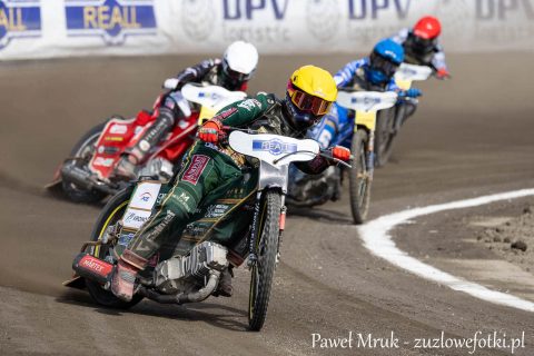 Liga szwedzka. Koncert Woryny i Berntzona w Gislaved. Zacięta walka i wygrana Smederny!