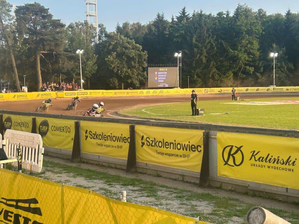 Derby dla PSŻ Poznań! Ostatni wyścig decydował! 2 PSŻ Poznań pokonał Moonfin Malesa Ostrów Wielkopolski w pojedynku derbowym. Walka trwała do ostatniego wyścigu