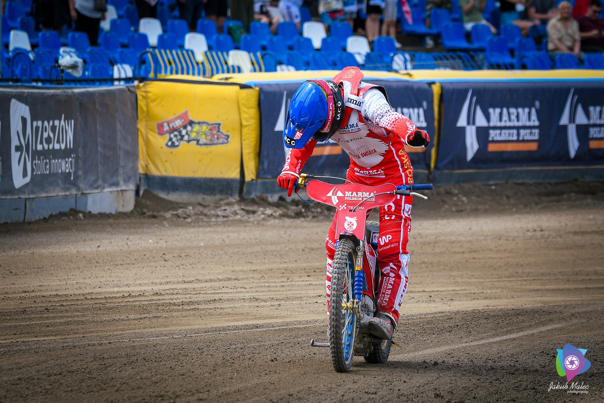 Żużel. To był rok, w którym żużel częściej łapał się za głowę niż za kalkulator