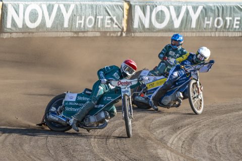 Żużel live. Gdzie oglądać niedzielne spotkania żużlowe?