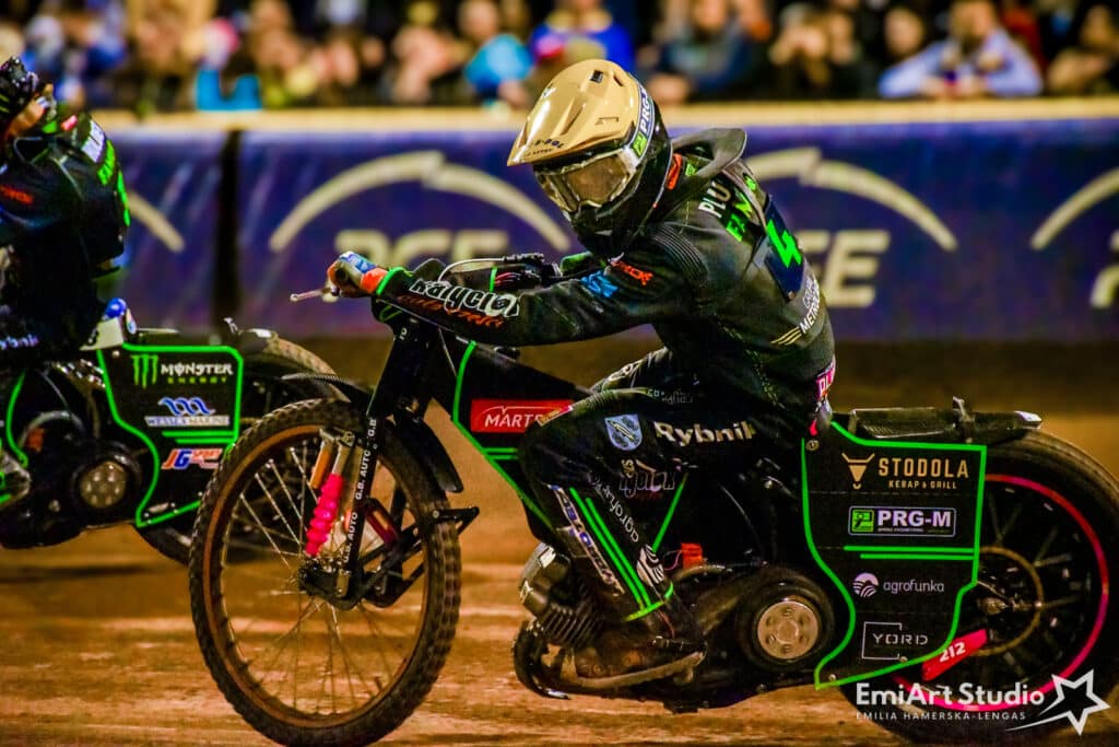 ROW Rybnik czeka już na fazę play-down i walkę o utrzymanie. Bardzo obiecujący występ jeszcze przed najważniejszą częścią sezonu zanotował żużlowiec U24