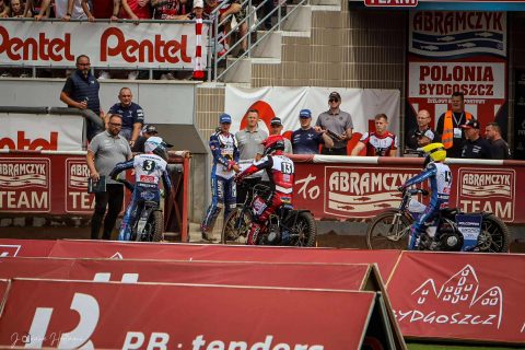 Żużel. Iskrzyło w Bydgoszczy! Pickering rzucił się do Łoktajewa po walce na torze