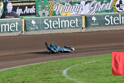 Upadek Ratajczaka na próbie toru! Dramat Falubazu!