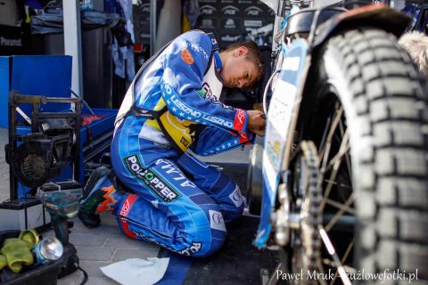 Żużel. Biało-czerwoni coraz bliżej tytułu! Kompletny junior Unii Leszno