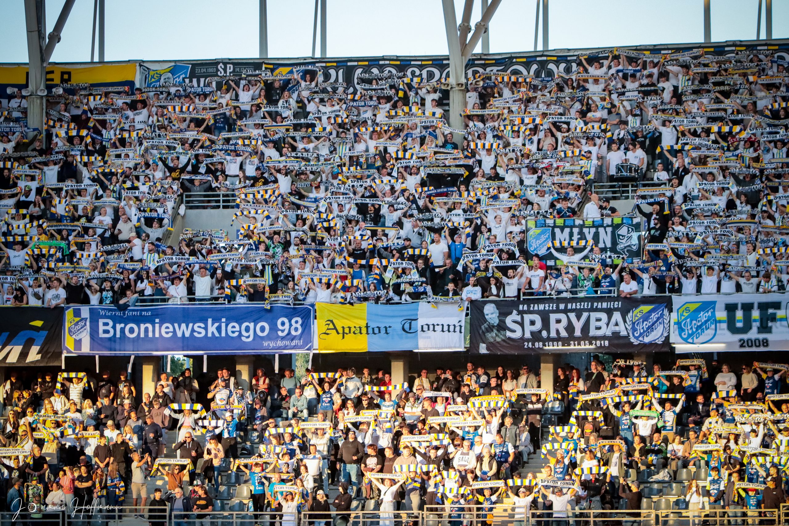 Pres Toruń wygrywa derby województwa kujawsko-pomorskiego, ale to nie było łatwe zwycięstwo