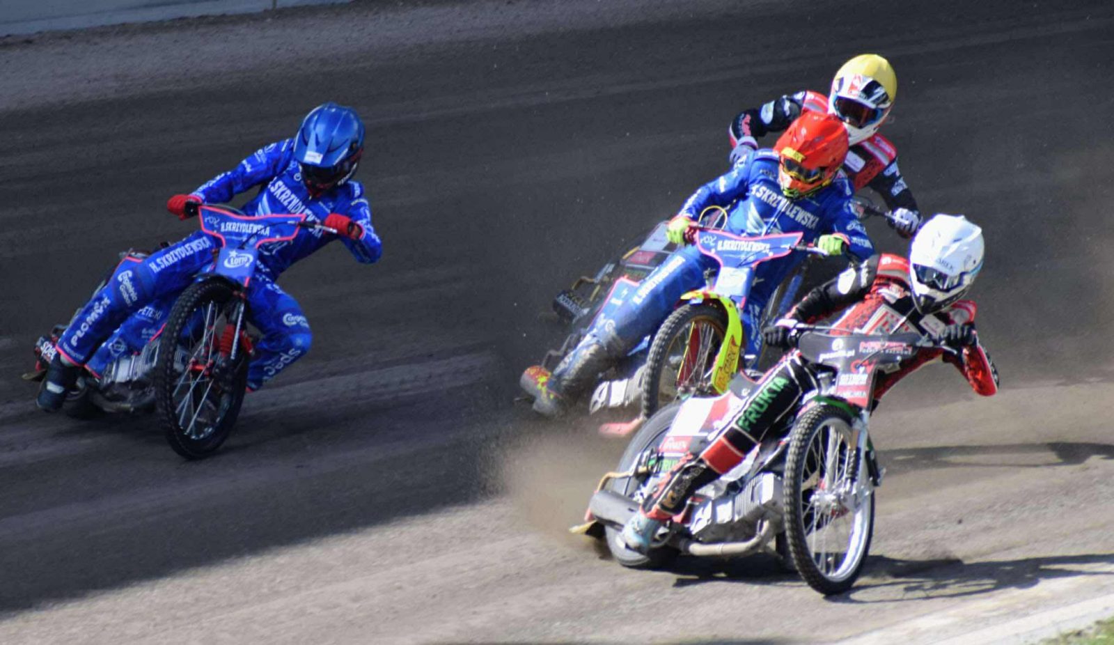 Żużel. Sobota pełna żużla. Gdzie oglądać żużel w sobotę - transmisje TV 2 Żużel. Sobota pełna żużla. Gdzie oglądać żużel w sobotę - transmisje TV