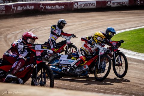 Abramczyk Polonia Bydgoszcz rozbiła Wilki i wjeżdża do finału!