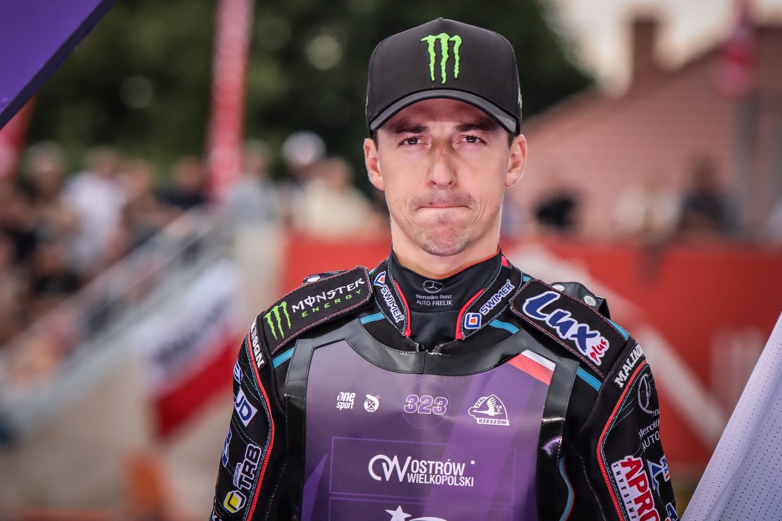 Żużel. Paweł Przedpełski zapomniał... kevlaru! Nietypowa sytuacja na Złotym Kasku w Opolu