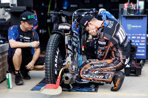 Żużel. Perełka Hollowaya! Kurtz to numer jeden! „Świetnie czyta wykresy”