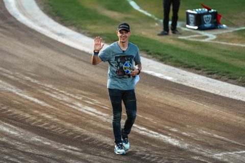 Żużel. Impulsywna reakcja Ziółkowskiego! „Niech telewizje żałują, że nie pokazały pożegnania Hampela”