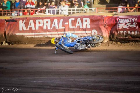 Żużel. Upadek Andersa Thomsena po walce z Kaiem Huckenbeckiem! Sędzia z trudną decyzją!