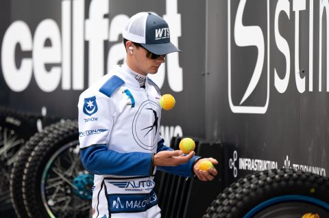 Żużel. Cieślak ostro o zawodniku Unii Tarnów „Nie umie jeździć na żużlu”