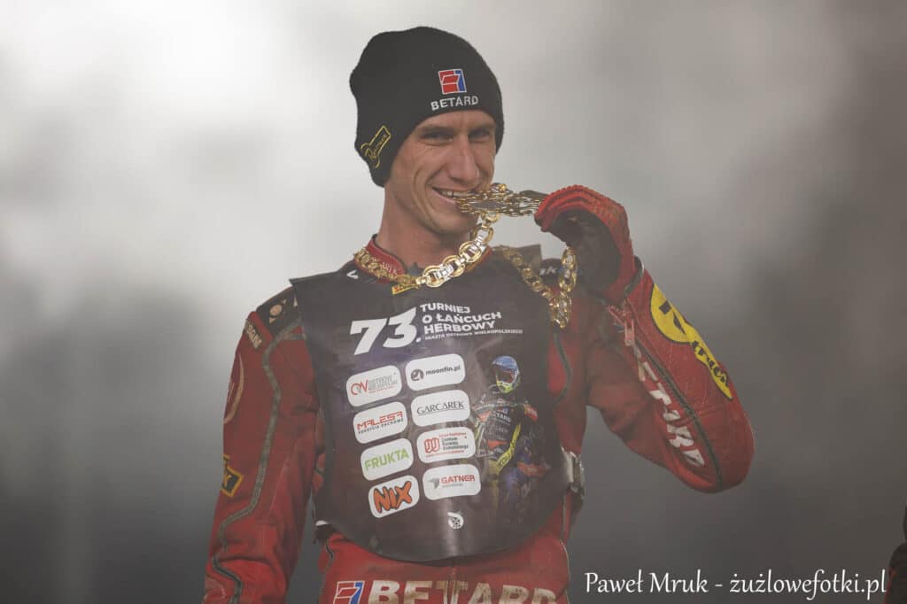 Żużel. Max Fricke triumfuje w 73. Turnieju o Łańcuch Herbowy! Musielak i Łaguta na podium 2 20251010 2000 030