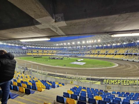 Żużel. SoN w Toruniu wielkim rozczarowaniem? Pustki na Motoarenie biją po oczach