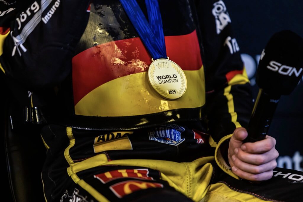 557921084 1306904168116565 9009863292912774826 n