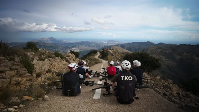 Polscy żużlowcy na kolarskim wyzwaniu w Hiszpanii